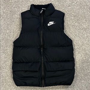 Nike Black Puffy Vest